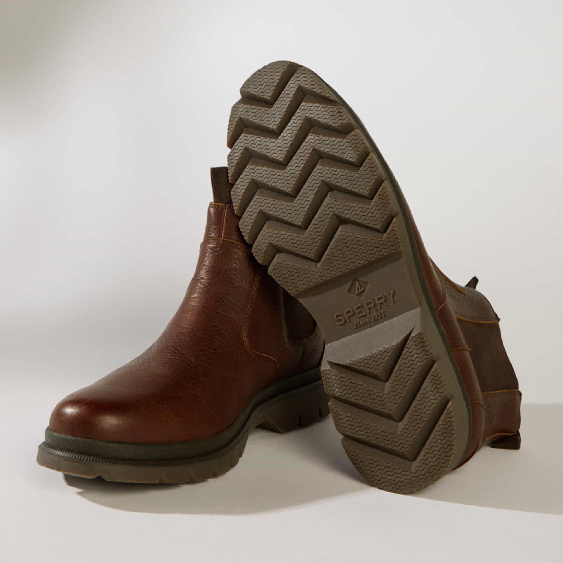 Fenway Pull-on Chelsea Boots Brown | Sperry New